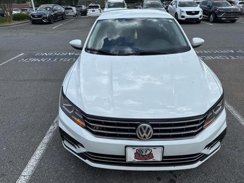 2017 Volkswagen Passat 1.8T R-Line