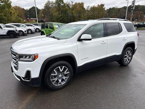 2023 GMC Acadia SLT