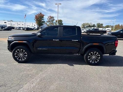 2024 GMC Canyon Denali