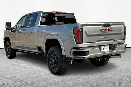 2025 GMC Sierra 2500 AT4