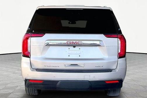 2024 GMC Yukon XL SLT