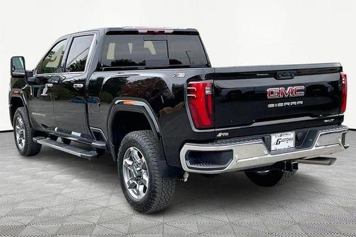 2026 GMC Sierra 2500 SLT