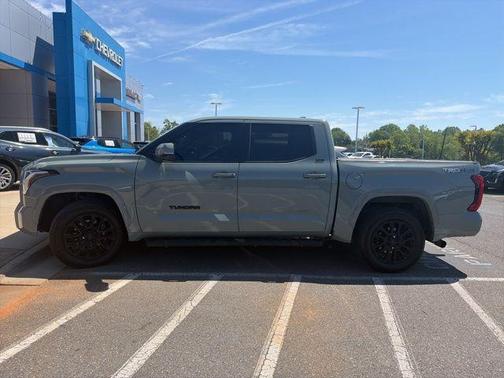 Lunar 2023 Toyota Tundra SR5