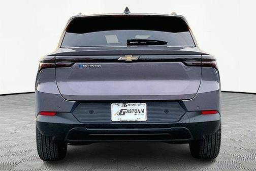 2026 Chevrolet Equinox EV LT 2