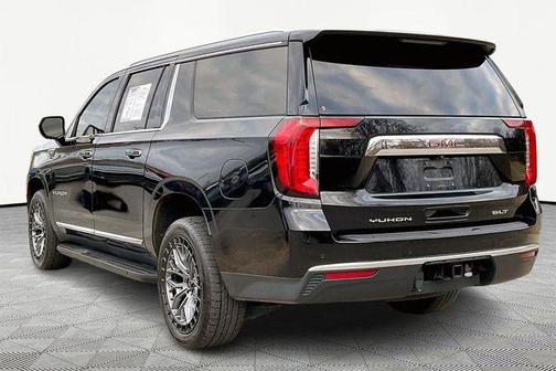 2022 GMC Yukon XL SLT