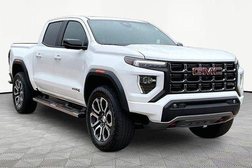 Summit White 2024 GMC Canyon AT4