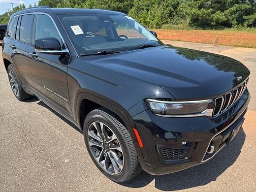 2022 Jeep Grand Cherokee Overland