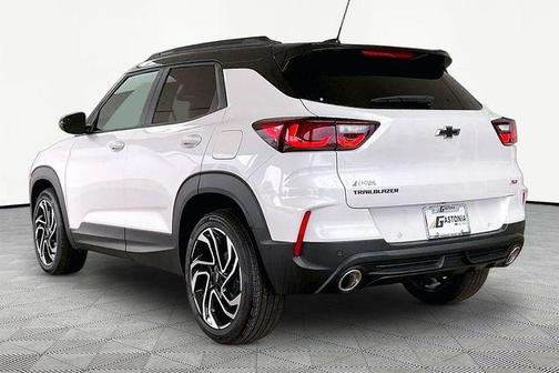 Pearl 2026 Chevrolet Trailblazer RS