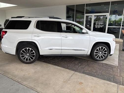 2020 GMC Acadia Denali