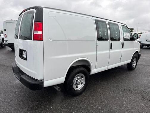 2025 Chevrolet Express 2500 Work Van