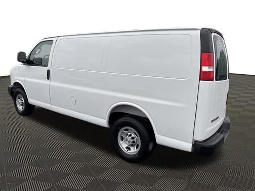 2025 Chevrolet Express 2500 Work Van