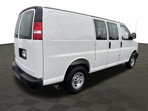 2025 Chevrolet Express 2500 Work Van