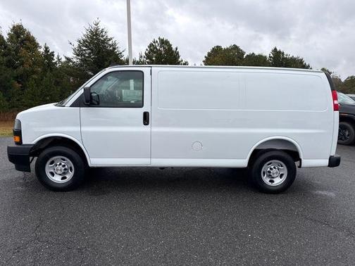 2025 Chevrolet Express 2500 Work Van