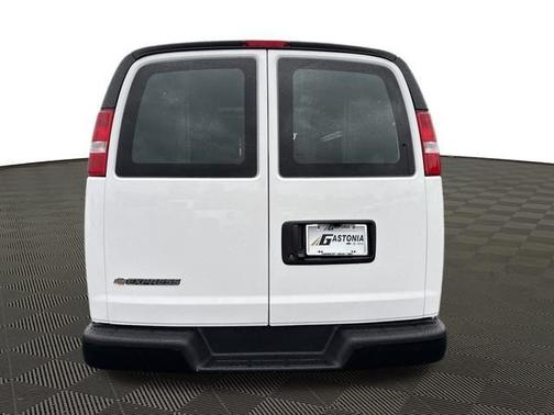 2025 Chevrolet Express 2500 Work Van