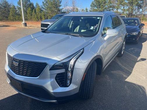 2022 Cadillac XT4 Premium Luxury