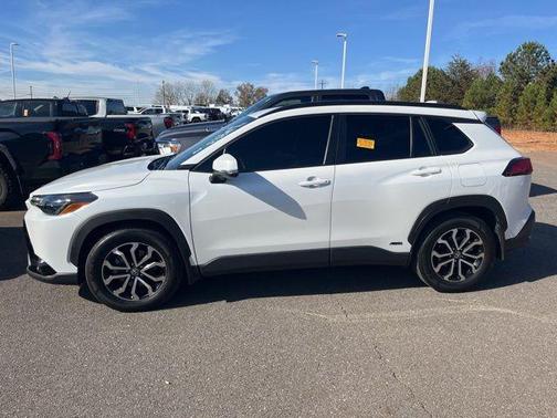 2024 Toyota Corolla Cross Hybrid 