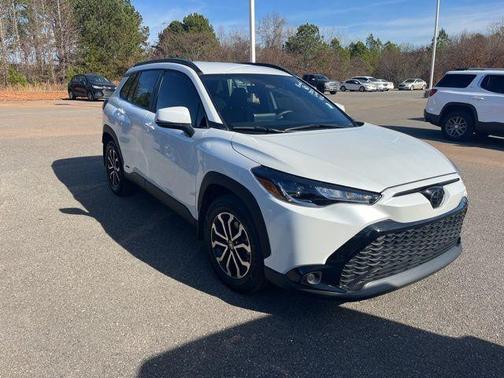 2024 Toyota Corolla Cross Hybrid 