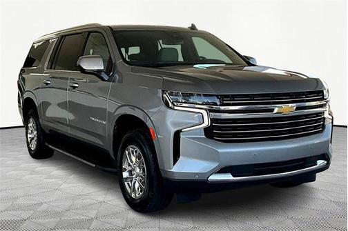 2023 Chevrolet Suburban LT