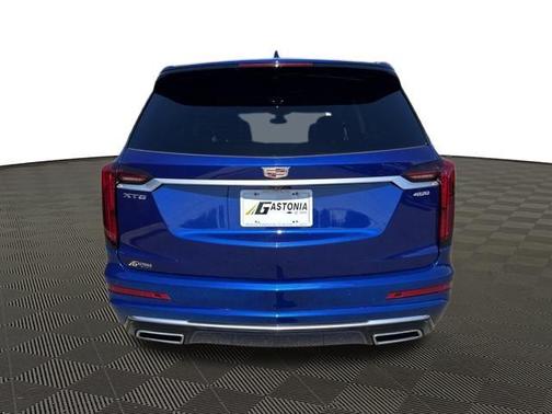 2025 Cadillac XT6 Premium Luxury FWD