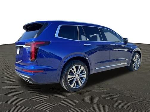2025 Cadillac XT6 Premium Luxury FWD