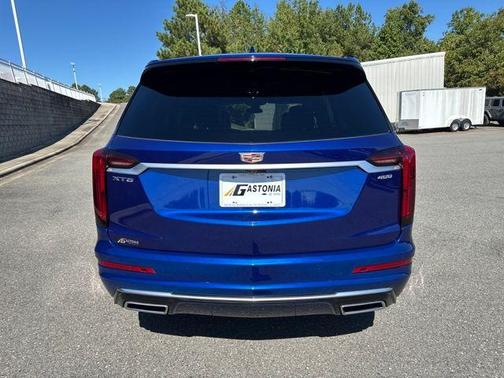 2025 Cadillac XT6 Premium Luxury FWD