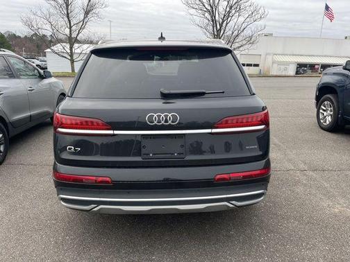 2024 Audi Q7 55 Premium Plus