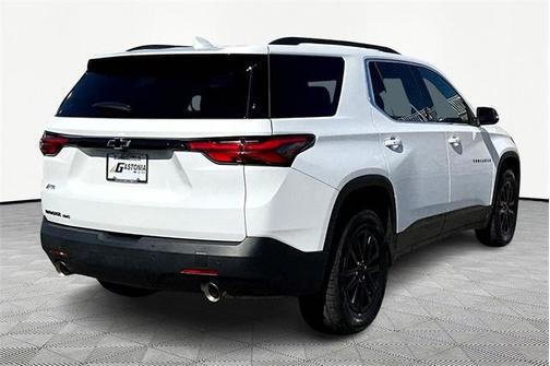 2022 Chevrolet Traverse LT Cloth