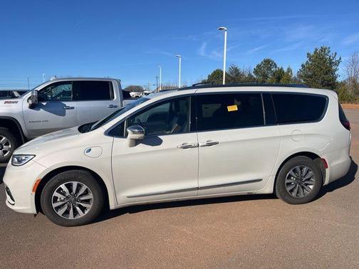 2021 Chrysler Pacifica Hybrid Limited