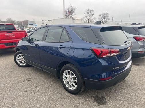2023 Chevrolet Equinox LS