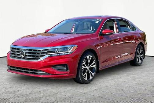 Aurora Red Metallic 2021 Volkswagen Passat 2.0T SE