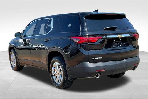 2022 Chevrolet Traverse LS