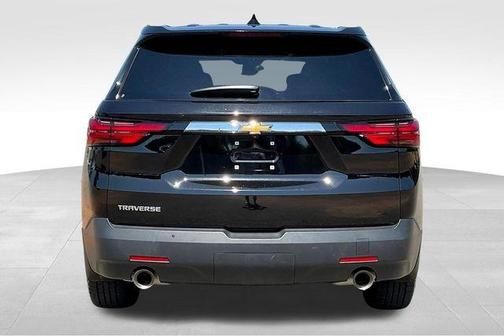 2022 Chevrolet Traverse LS