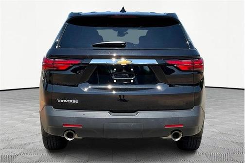 2022 Chevrolet Traverse LS