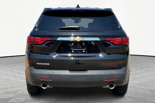 2022 Chevrolet Traverse LS