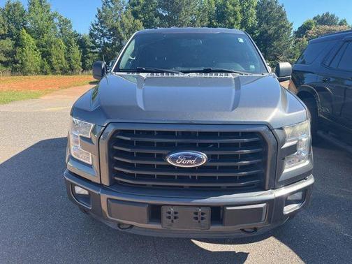 Magnetic Metallic 2015 Ford F-150 XLT
