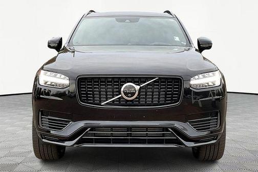 2022 Volvo XC90 Recharge Plug-In Hybrid T8 R-Design 7 Passenger