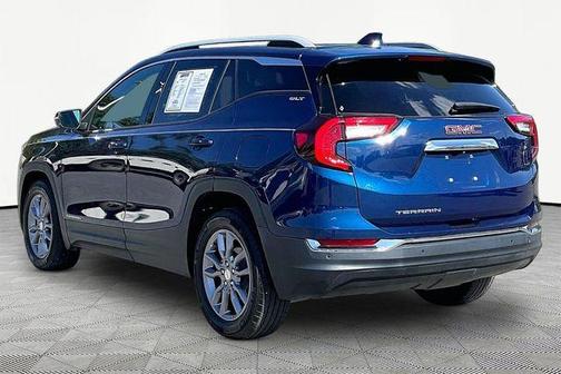 Marine Metallic 2023 GMC Terrain SLT
