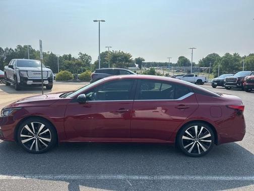 2020 Nissan Altima 2.5 SR