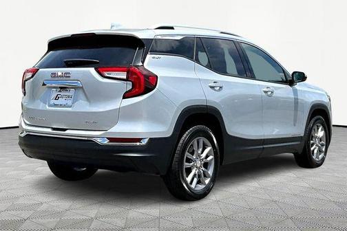 2022 GMC Terrain SLT