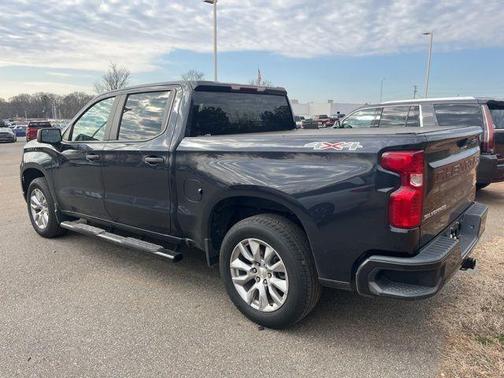 2022 Chevrolet Silverado 1500 Custom