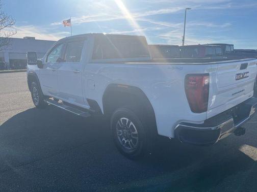 2024 GMC Sierra 2500 SLT