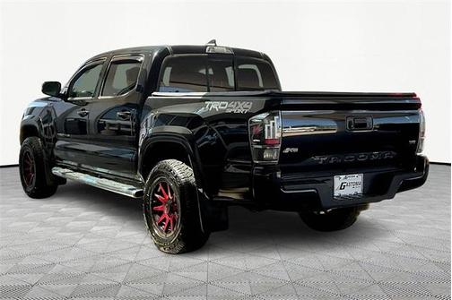 2016 Toyota Tacoma SR