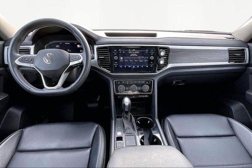 2022 Volkswagen Atlas 3.6L SE w/Technology