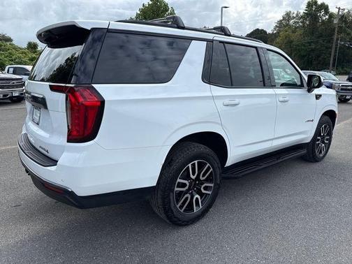2024 GMC Yukon AT4