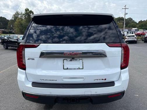 2024 GMC Yukon AT4
