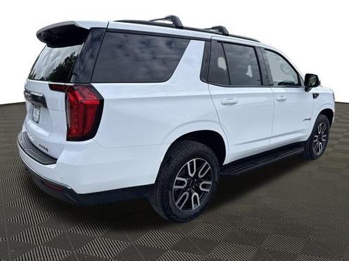 2024 GMC Yukon AT4