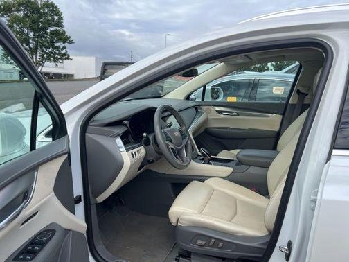 2017 Cadillac XT5 Premium Luxury