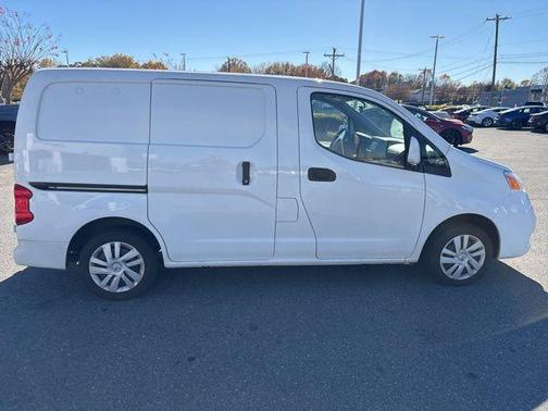 2020 Nissan NV200 SV