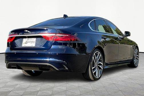 2024 Jaguar XF R-Dynamic SE
