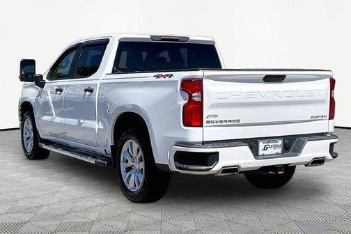 Summit White 2020 Chevrolet Silverado 1500 Custom